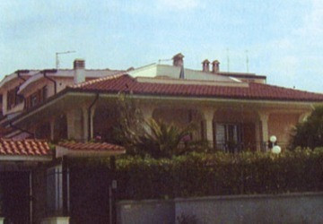 2000 Guidonia (RM) Parco Azzurro